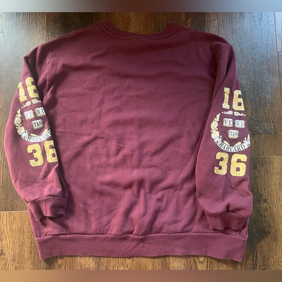 Vintage Harvard Sweatshirt XL Red University Student Spellout Logo Sweater - Picture 6 of 7